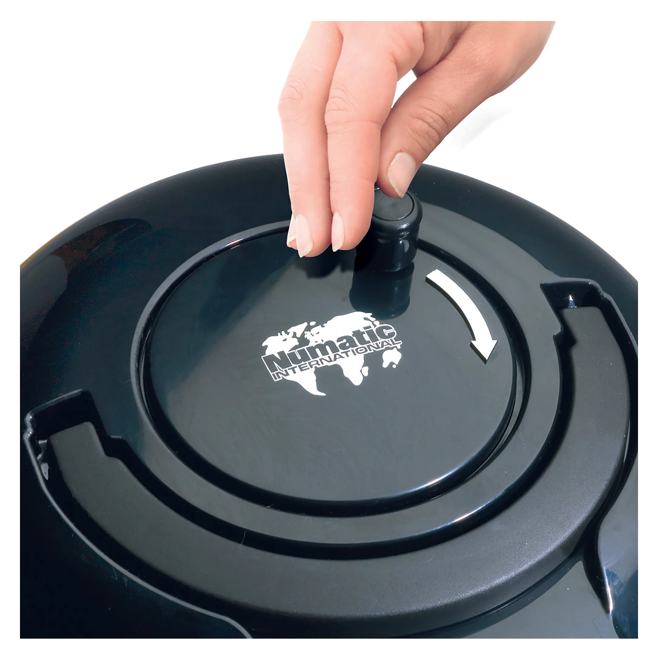 Numatic Henry HVR200 Corded Dry cylinder Vacuum cleaner 9L