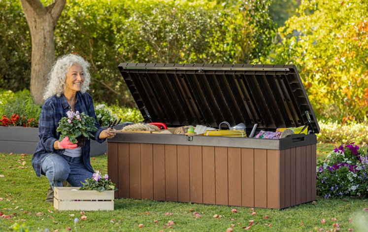 Keter Darwin 380L Storage Box - Brown